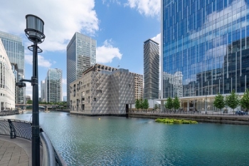 Budget: Over £240m for Canary Wharf housing announced image