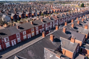 Council chiefs call for new housing deals  image