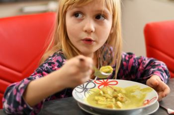 Councils told to provide free school meals during half term image