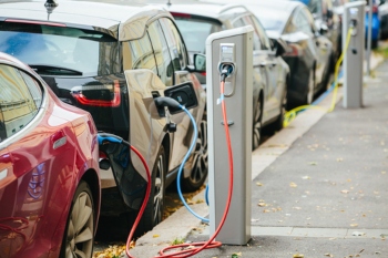 Counties warn of a chasm in electric vehicle chargers image