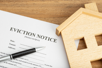 172 families served no-fault eviction notice every day image