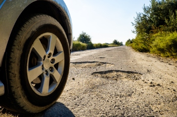 AI robot could help address ‘pothole crisis’  image