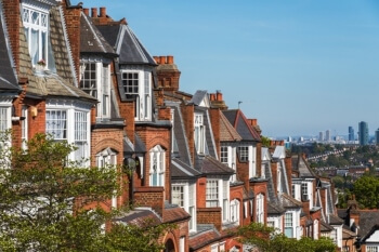Biodiversity rule changes could unlock London homes, think tank says image