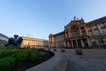 Birmingham City Council faces £760m equal pay bill  image