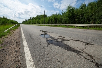 Bristol potholes complaints up 700% image