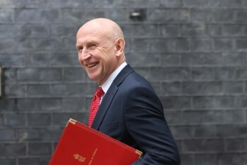 Chancellor extends mayor-led apprenticeship services  image