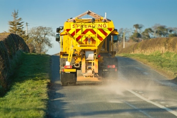 Council chiefs warn HGV driver shortage could hit gritting services image