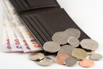 Council pay offer increases to 1.75% image