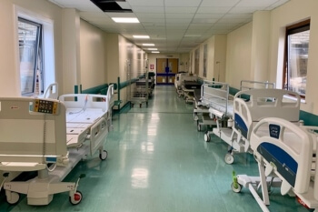Delayed discharge costs rise to £2.7bn image