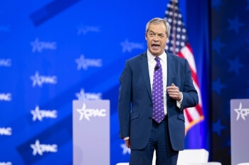 Farage announces social housing foreigner ban image
