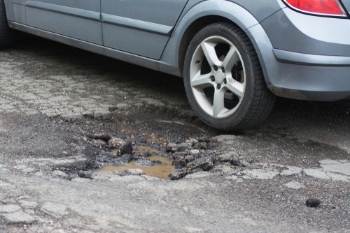 February most dangerous month for ‘pothole prangs’  image
