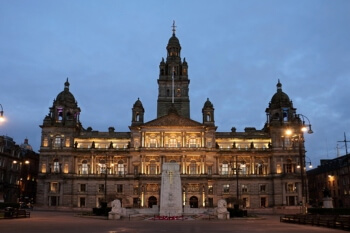 Glasgow council reaches equal pay deal with unions image
