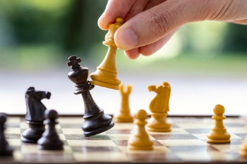 Government to install 100 chess tables image