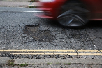 How the government can support road improvements for councils image