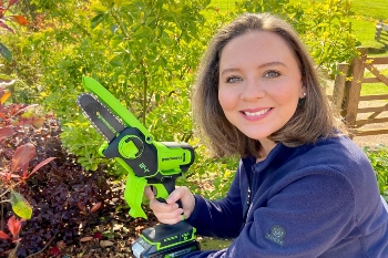 Make light work of tough garden jobs with new Greenworks 24V Mini Chainsaw  image