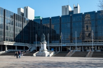 Portsmouth council leader criticises Home Office over boat landing image