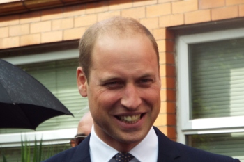 Prince William unveils campaign to tackle homelessness image