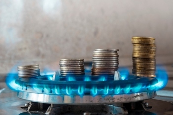 Rich to benefit most from energy price cap image