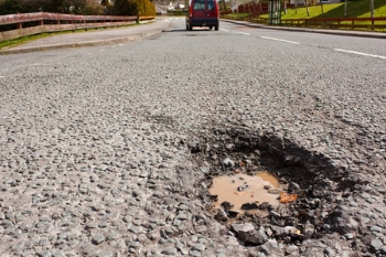 Scottish local road backlog close to £1.7bn image