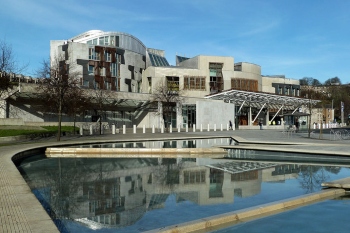 Think tank calls for reform of regressive council tax in Scotland image