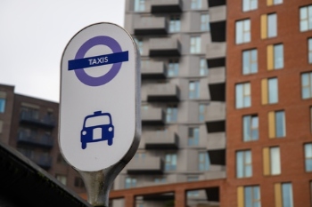 Union reiterates call for rule to stop cross border taxi hiring image
