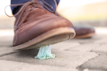 Welsh councils get £1.85m to clean up chewing gum   image