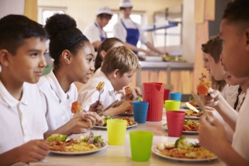 Westminster City Council offers free school meals to 14,000 more children  image