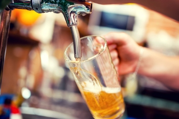 Alcohol harm costs England £27.4bn a year image