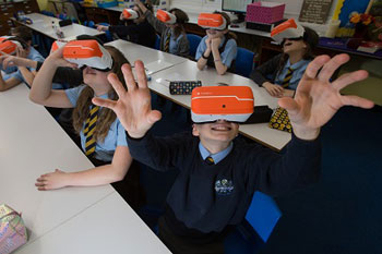 East Renfrewshire first council to give every school virtual reality headsets image