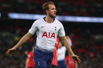Harry Kane statue in storage for years image