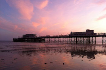 Worthing’s Art Deco pier named best in the UK image